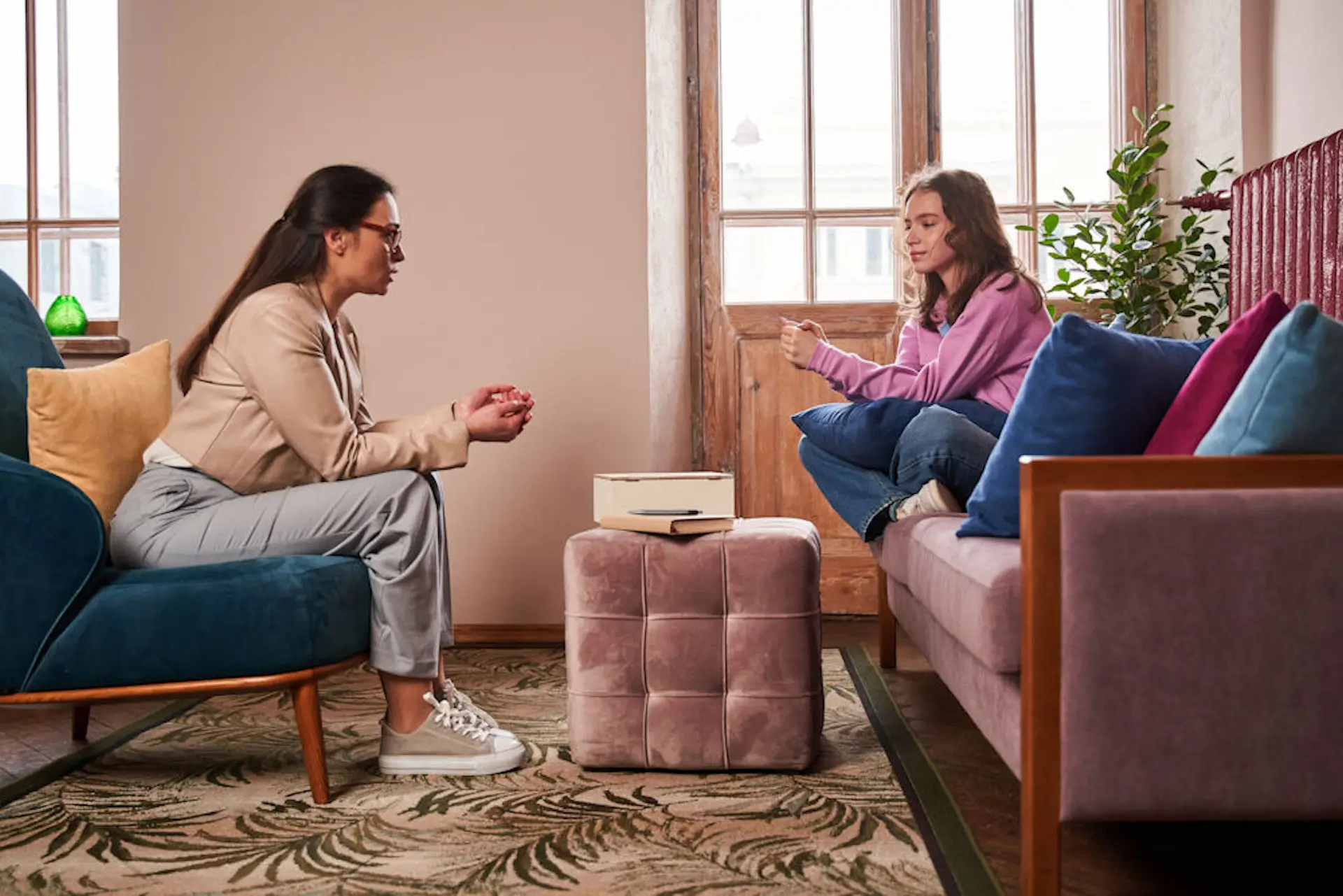 The Signs of a Codependent Friendship - Examples and Tips