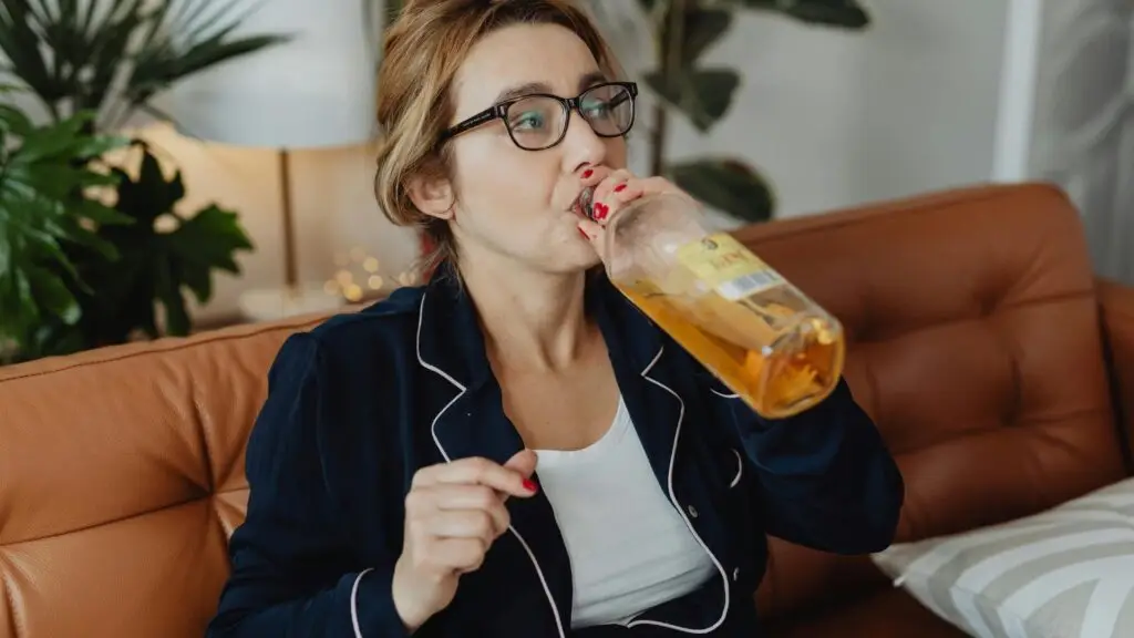 Can You Detox From Alcohol at Home? Risks, Limits, and Safer Alternatives